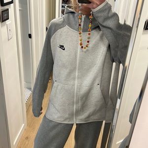 Two tone men’s Nike Tech Fleece